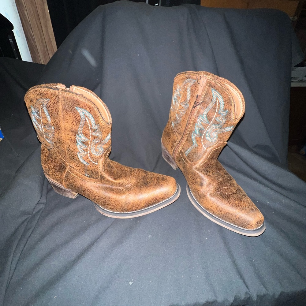 Roper boots size 7